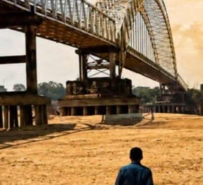Sungai Barito Kering Kerontang, Dasar Sungai Bisa Dilalui Berjalan Kaki