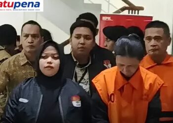 KPK Resmi Menahan 3 Tersangka  Terkait Dugaan Korupsi Digitalisasi SPBU Senilai Rp322 Miliar