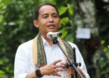 BaraNusa Desak Polri Tangkap Dalang Karhutla, Adi Kurniawan: Pecat Menteri Kehutanan Raja Juli