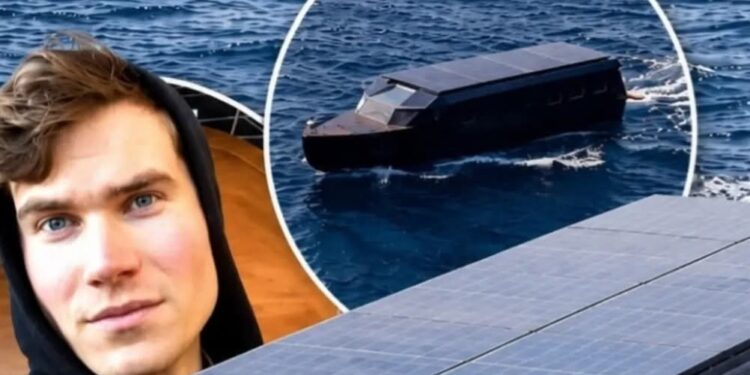 Seorang Pria Finlandia Membangun YACHT Tenaga Surya Seharg $20.000 Bisa Berlayar Tanpa Setetes Bahan Bakar Konvensional